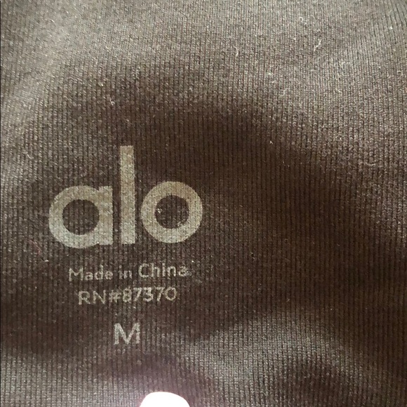 Alo yoga 🧘‍♀️ ❤️ - Picture 6 of 6